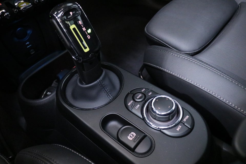 MINI Cooper SE Edition Premium Plus 3d