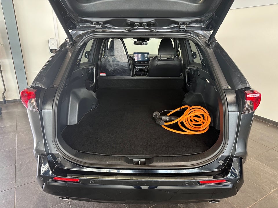 Toyota RAV4 2,5 Hybrid Active AWD Van 5d