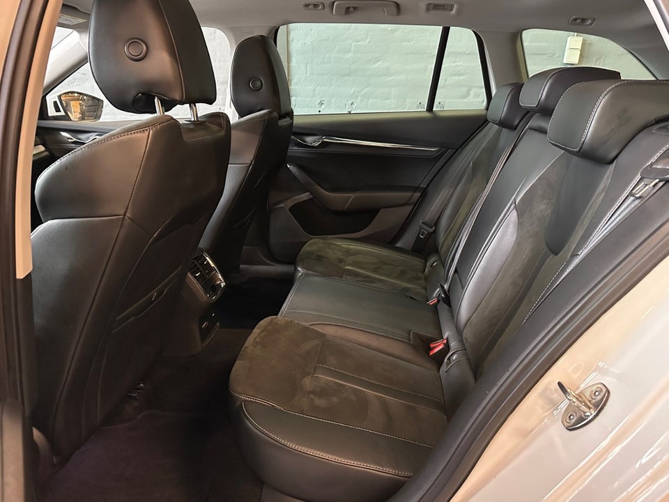 Skoda Octavia 1,4 TSi iV Plus Combi DSG 5d