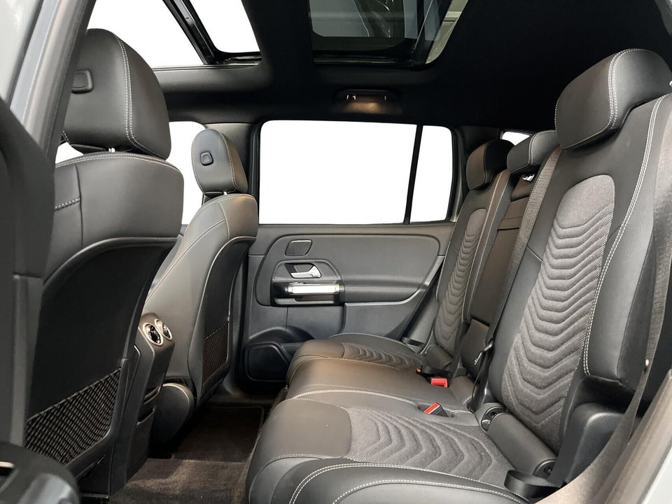 Mercedes EQB300 Progressive 4Matic 5d