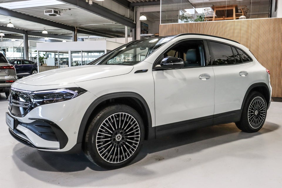 Mercedes EQA350 AMG Line 4Matic 5d