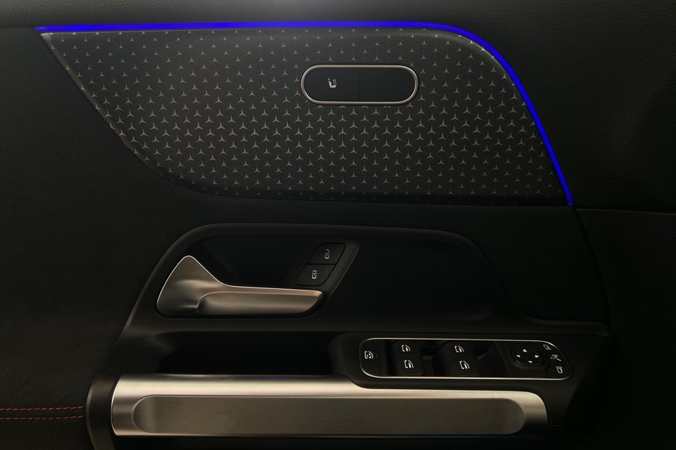 Mercedes EQB250+ AMG Line 5d