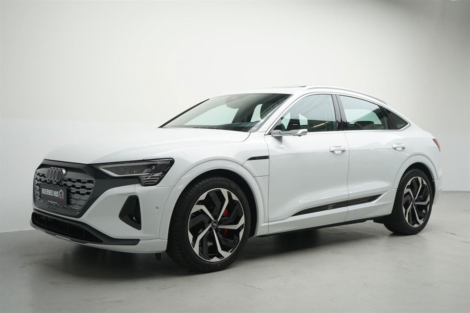 Audi Q8 e-tron 55 Sportback quattro 5d