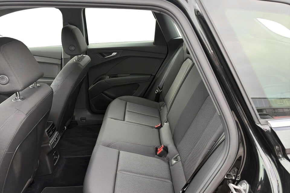 Audi Q4 e-tron 40 Attitude 5d