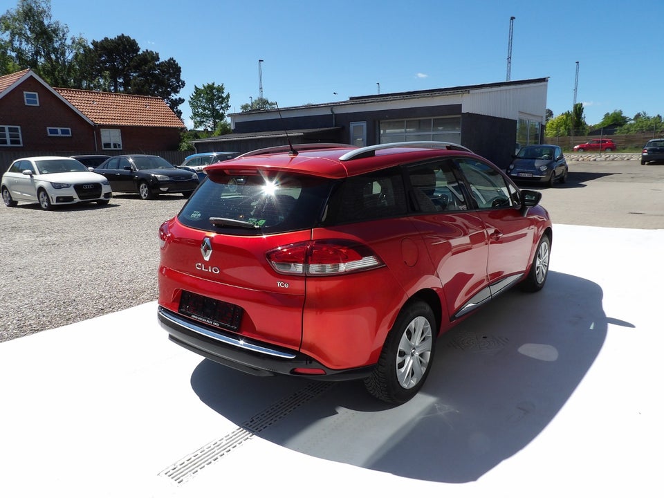 Renault Clio IV 0,9 TCe 90 Expression Sport Tourer 5d