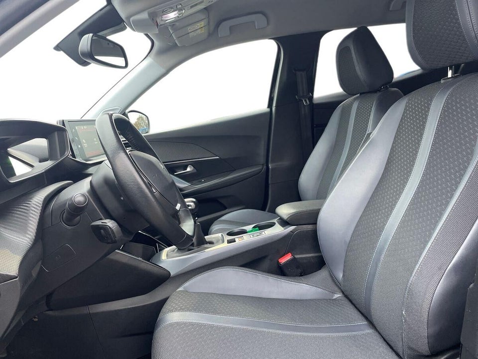 Peugeot 2008 1,2 PureTech 100 Allure Pack 5d