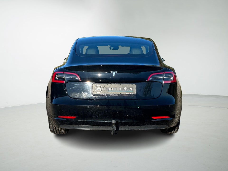 Tesla Model 3 Standard Range+ RWD 4d