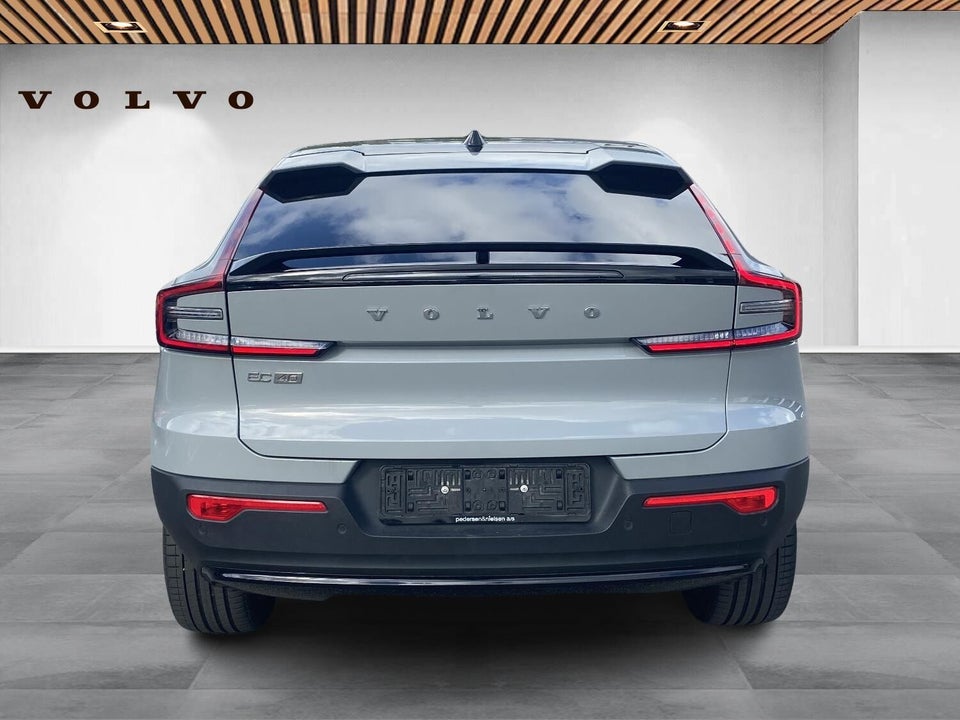 Volvo EC40 Extended Range Core 5d