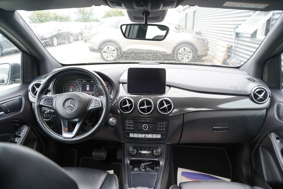 Mercedes B200 1,6 AMG Line aut. 5d