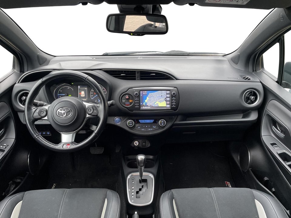 Toyota Yaris 1,5 Hybrid H3 GR Sport Smart e-CVT 5d