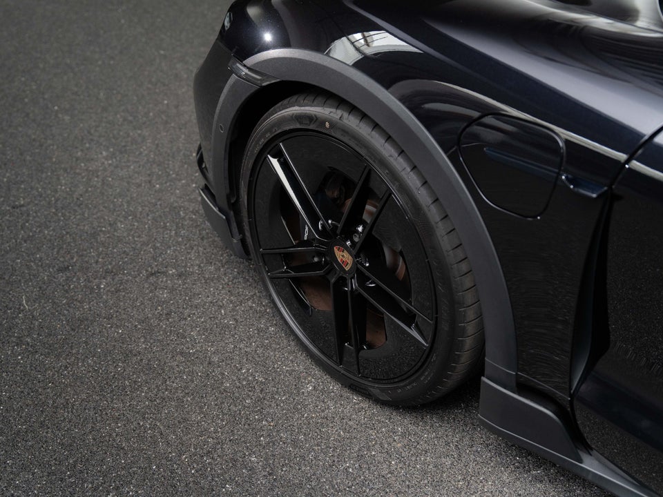 Porsche Taycan 4 Performance+ Cross Turismo 5d