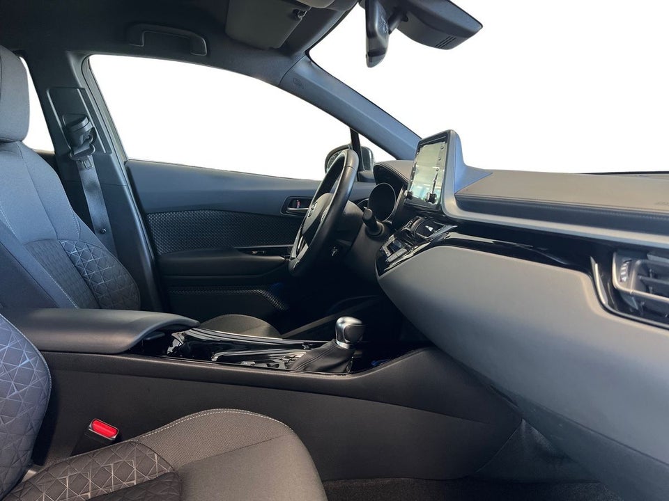 Toyota C-HR 1,8 Hybrid C-LUB Premium CVT 5d