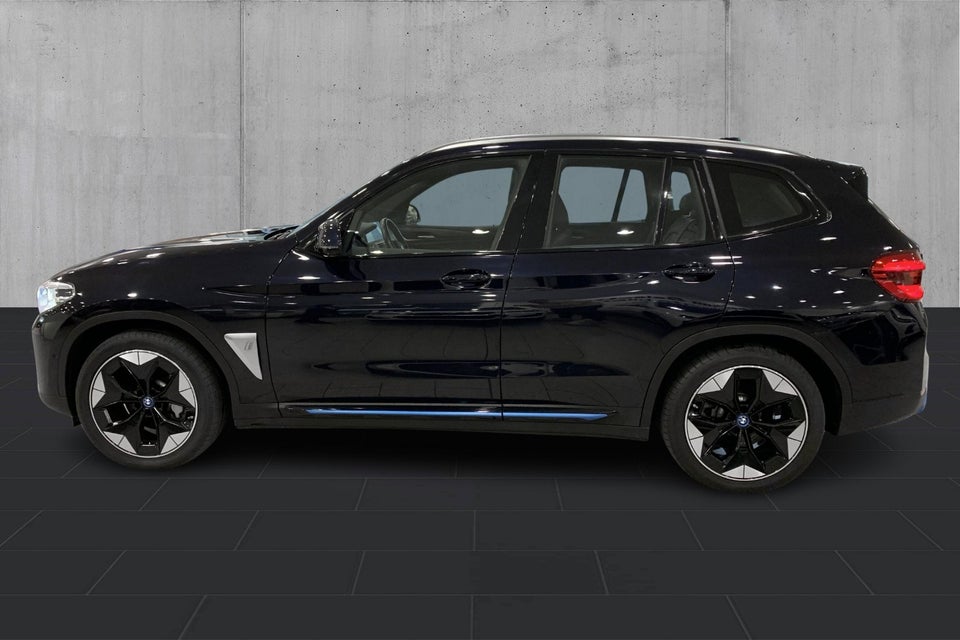 BMW iX3 Executive 5d