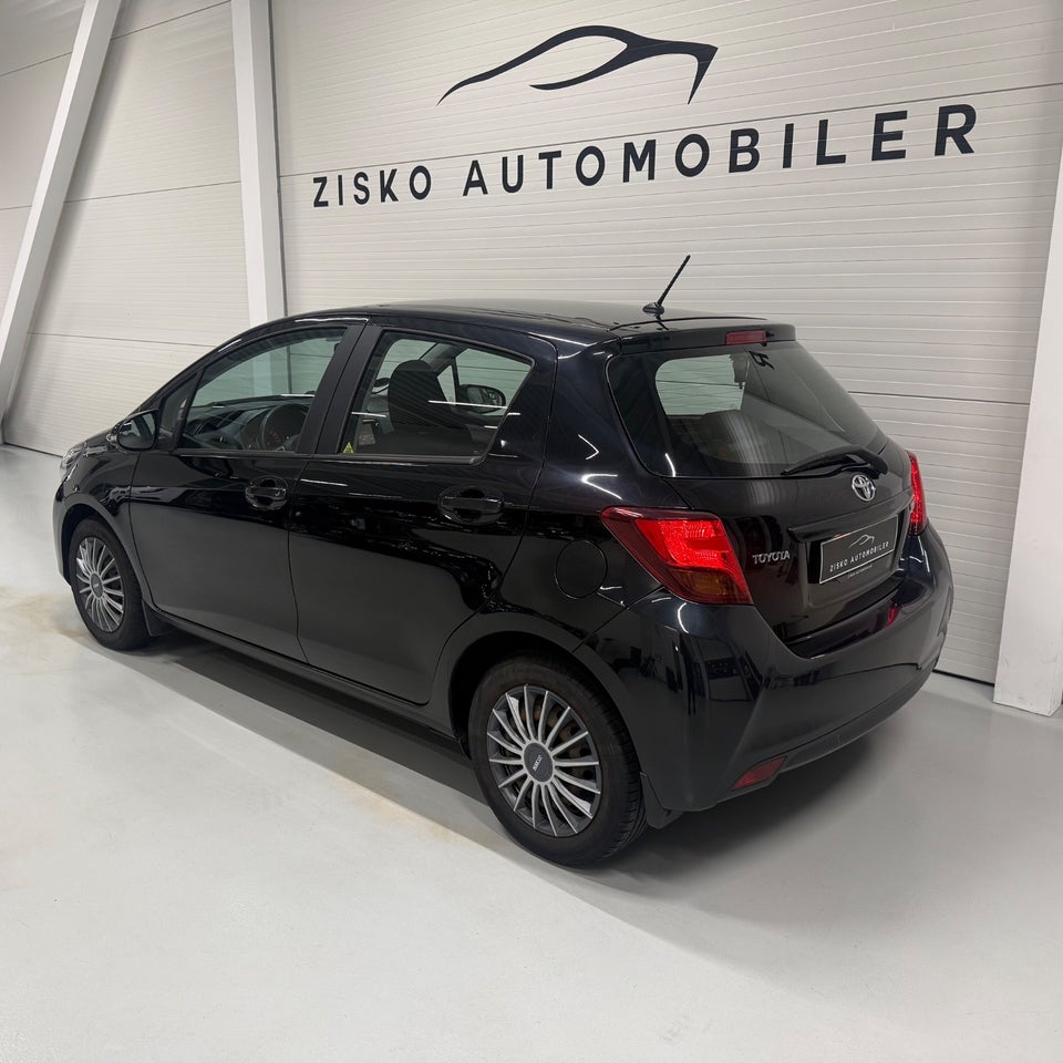 Toyota Yaris 1,0 VVT-i T2 5d