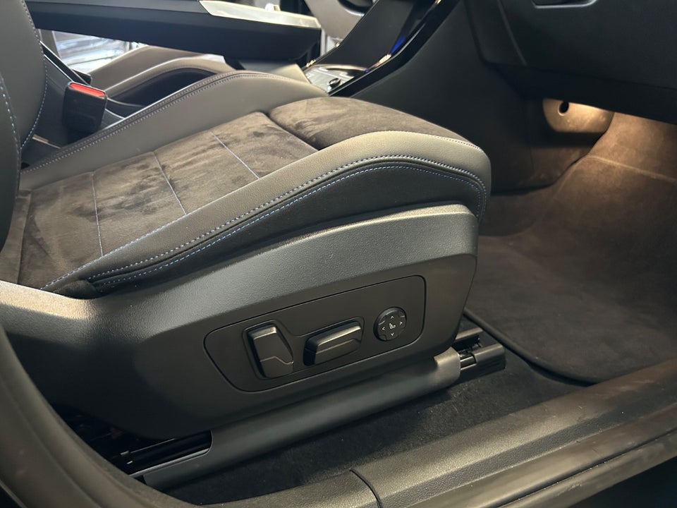 BMW iX2 xDrive30 Fully Charged 5d