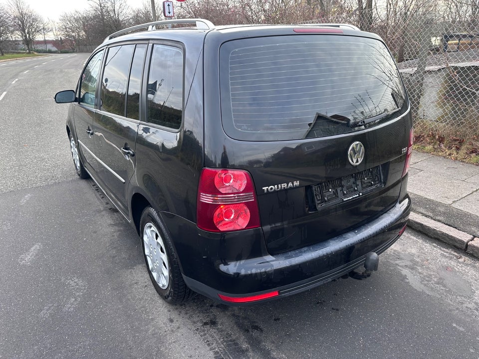 VW Touran 1,4 TSi 140 Highline DSG 7prs 5d