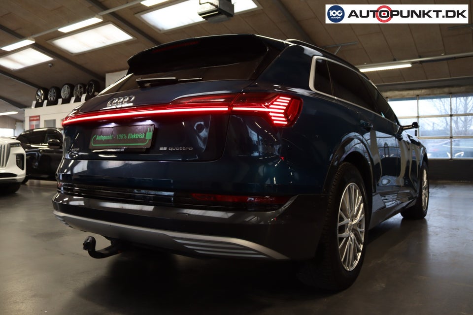 Audi e-tron 55 S-line quattro 5d