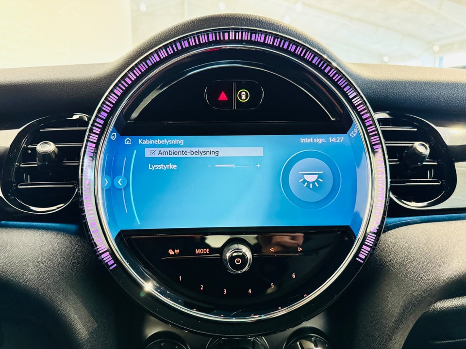 MINI Cooper SE Classic Trim 3d