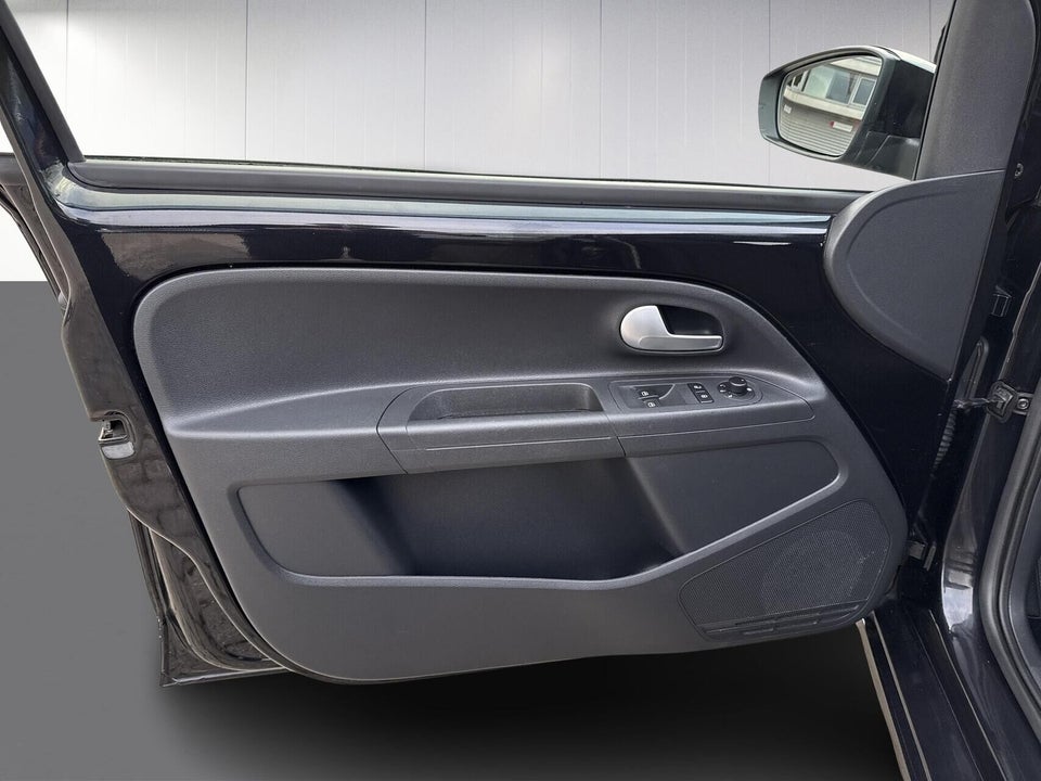 VW Up! 1,0 MPi 60 Move Up! BMT 5d