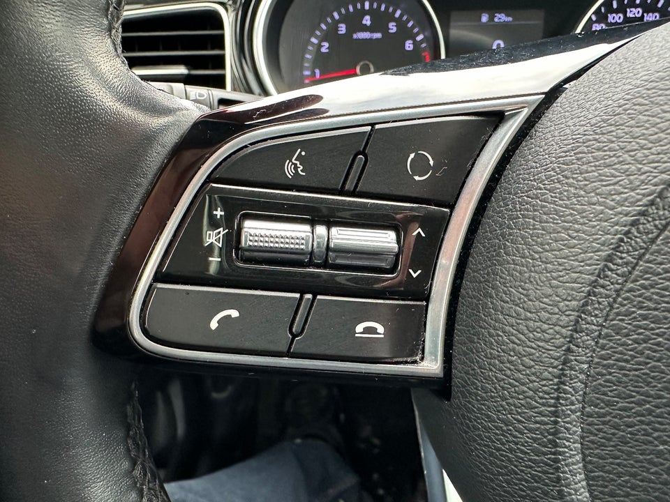 Kia Ceed 1,4 T-GDi Intro Edition SW DCT 5d