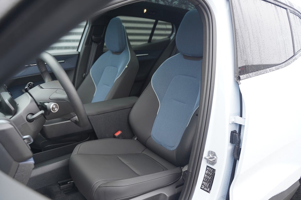 Volvo EX30 Twin Performance Ultra 5d