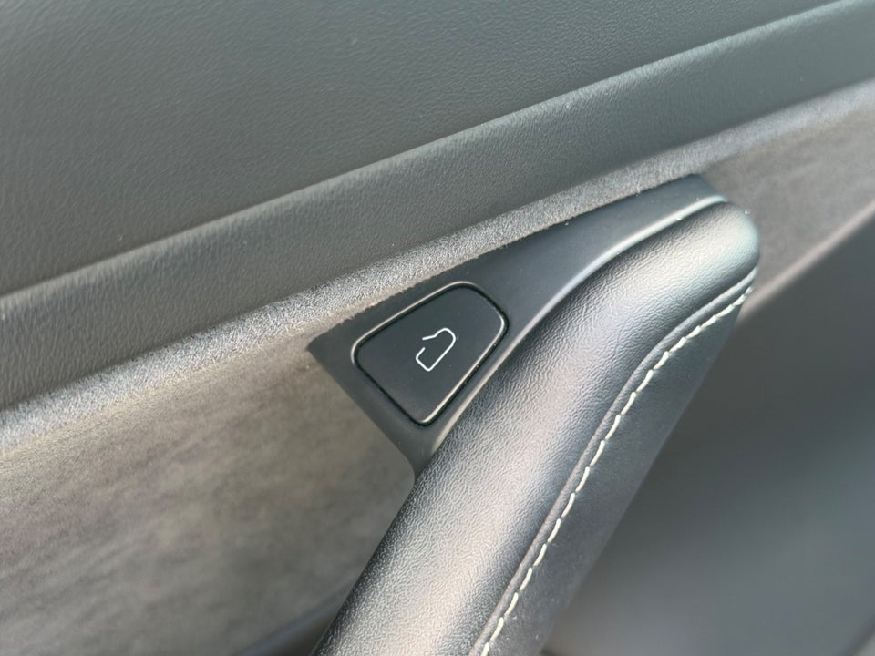 Tesla Model 3 Performance AWD 4d