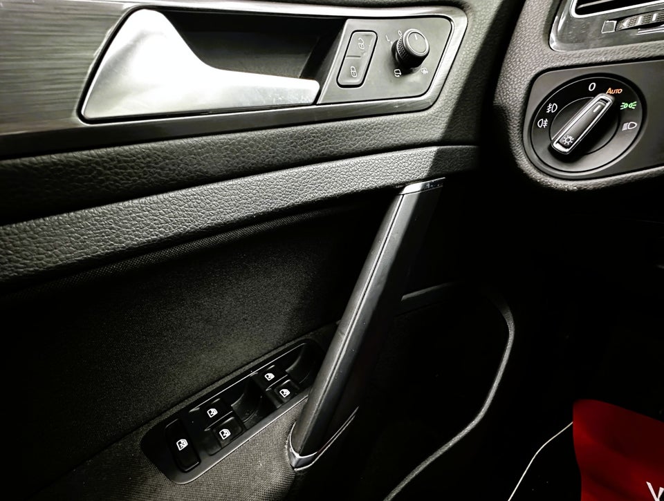 VW Golf VII 1,5 TSi 130 Comfortline DSG 5d