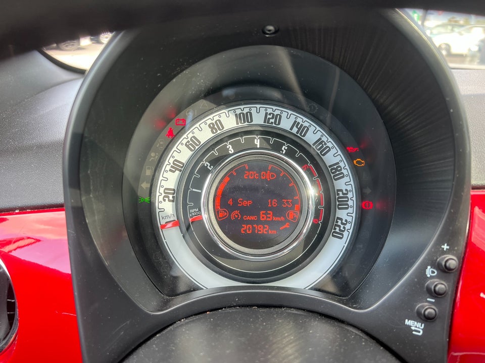 Fiat 500 1,0 Hybrid Lounge 3d