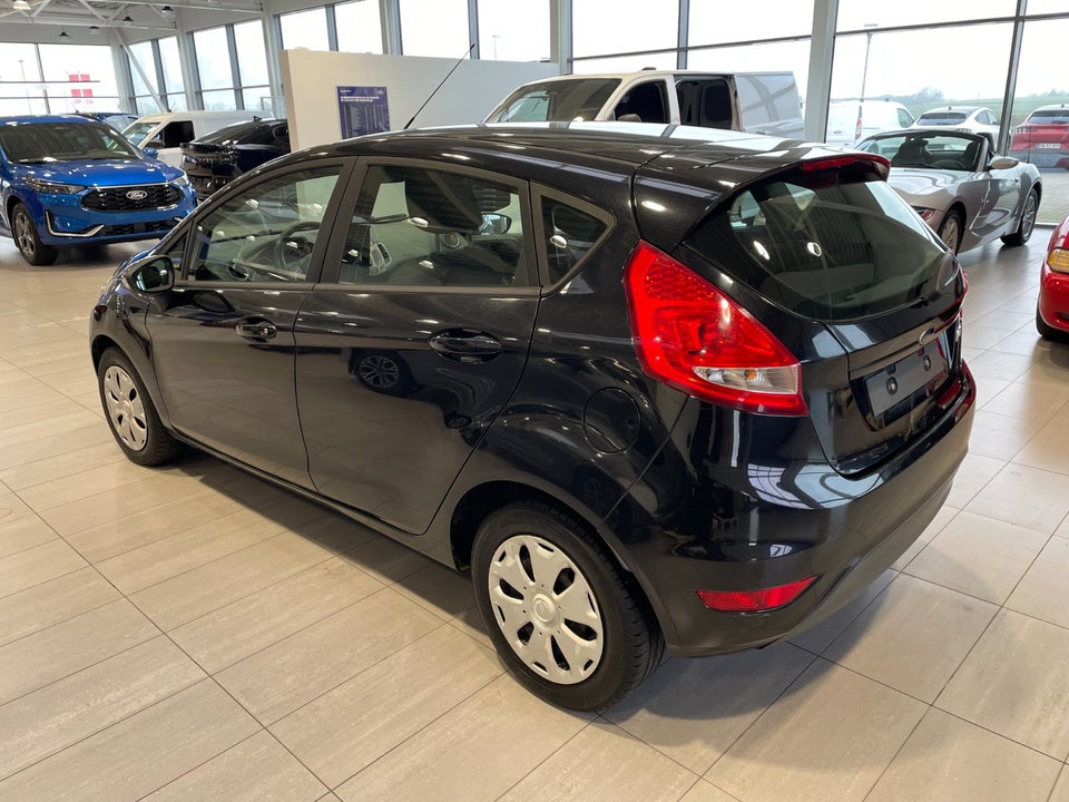 Ford Fiesta 1,25 82 Trend 5d