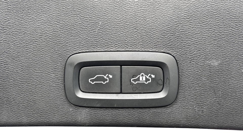 Volvo XC40 P6 ReCharge Ultimate 5d