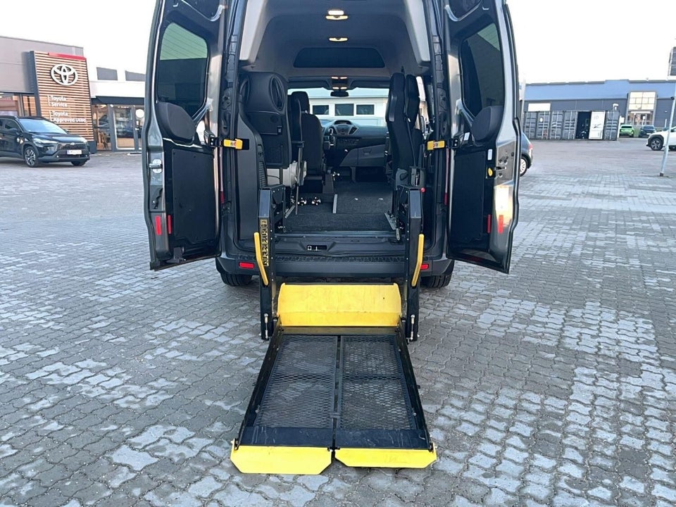 Ford Transit Custom Kombi 310L 2,0 TDCi 130 Ambiente aut.