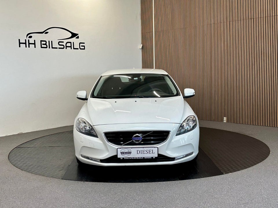 Volvo V40 1,6 D2 115 Kinetic Drive-E 5d