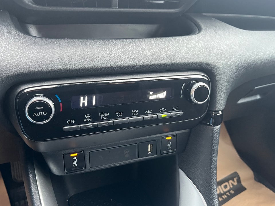 Toyota Yaris 1,5 Hybrid H3 Smart e-CVT 5d