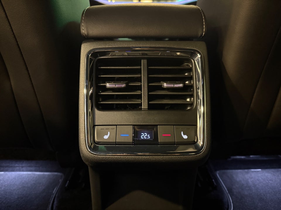 Skoda Enyaq 80x iV Sportline 5d