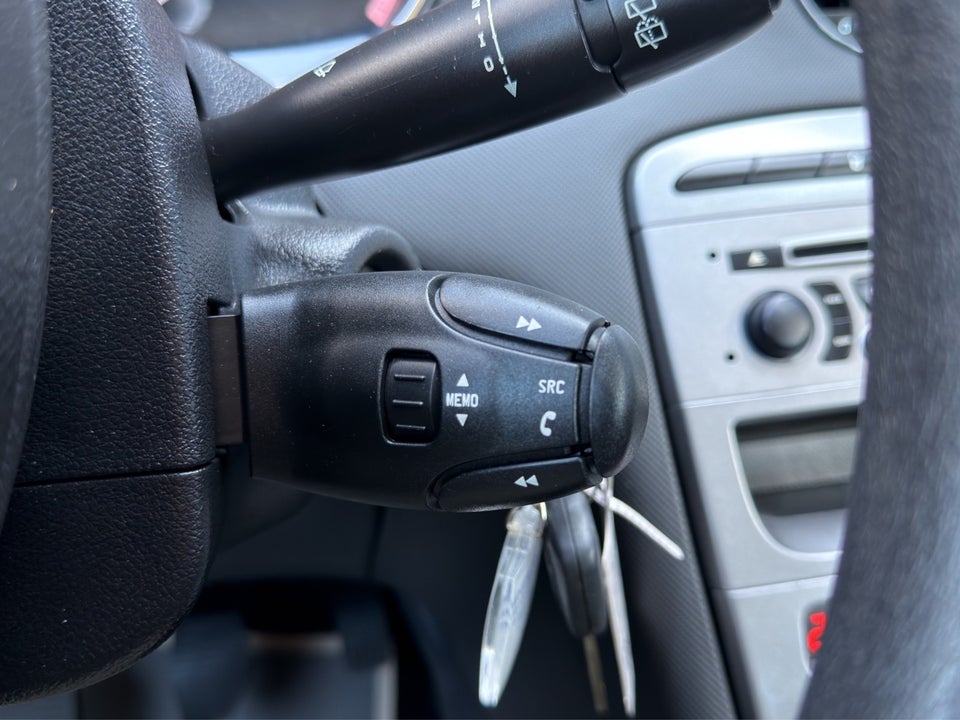 Peugeot 308 1,6 VTi 120 Access stc. 5d