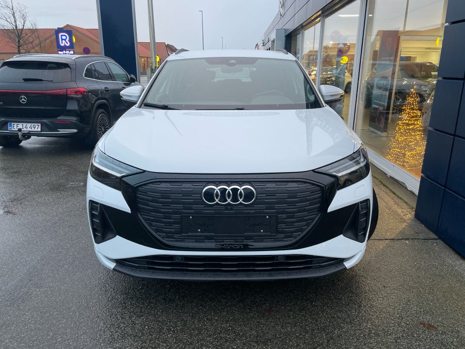 Audi Q4 e-tron 40 Advanced 5d