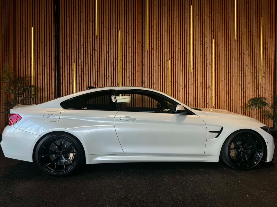 BMW M4 3,0 Coupé Competition aut. 2d