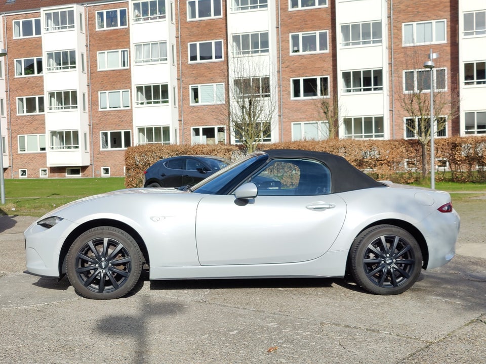Mazda MX-5 1,5 SkyActiv-G 131 Roadster 2d