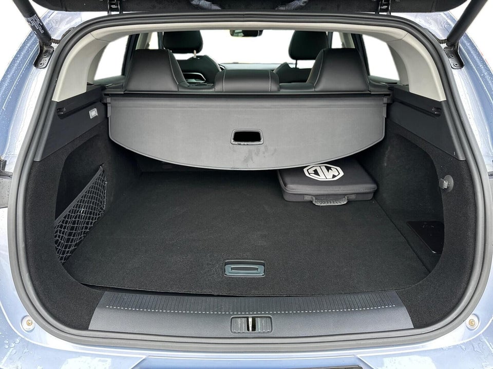 MG Marvel R Luxury 5d