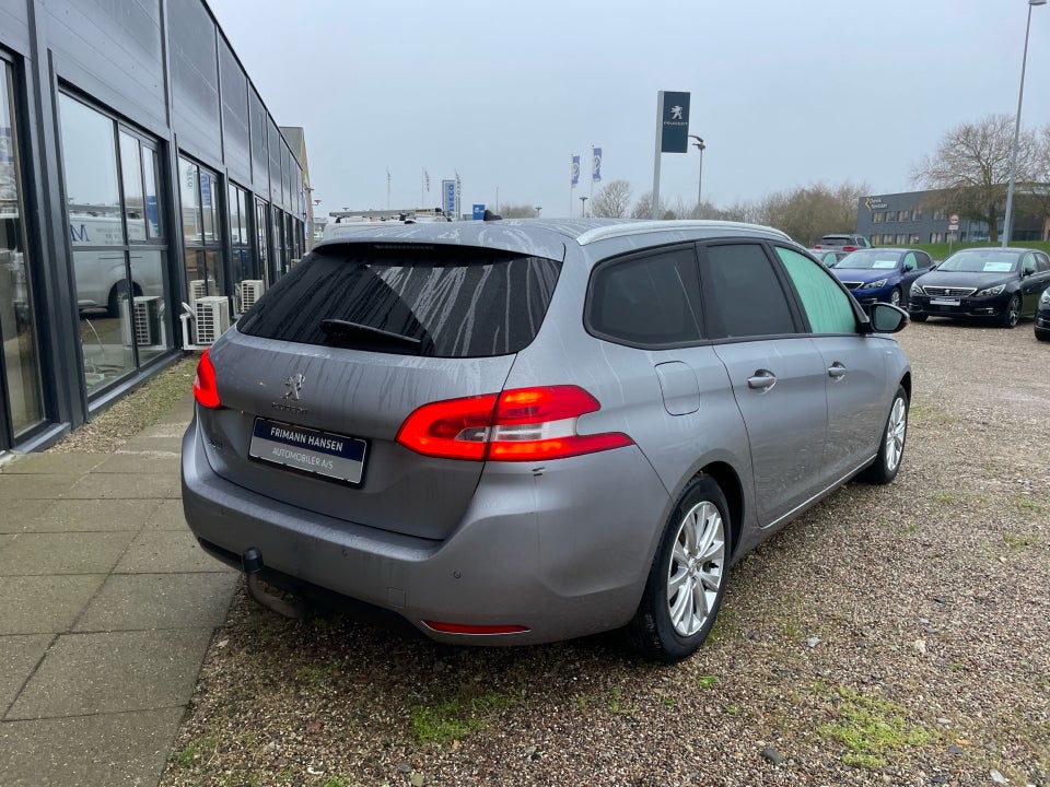 Peugeot 308 1,5 BlueHDi 130 Style+ SW 5d