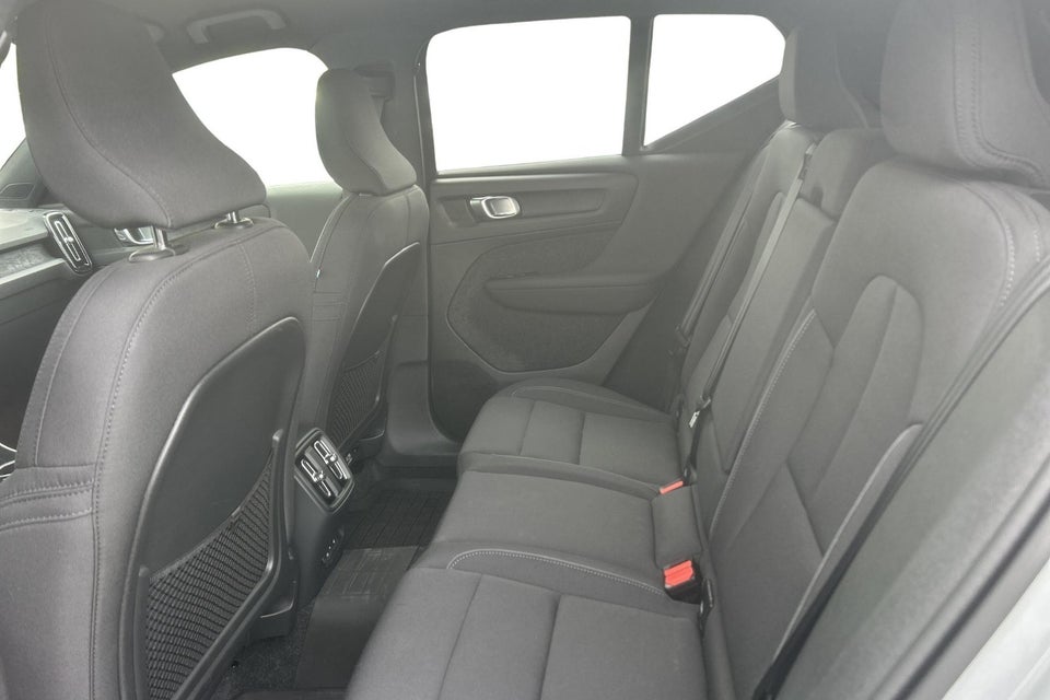 Volvo EX40 Extended Range Plus 5d