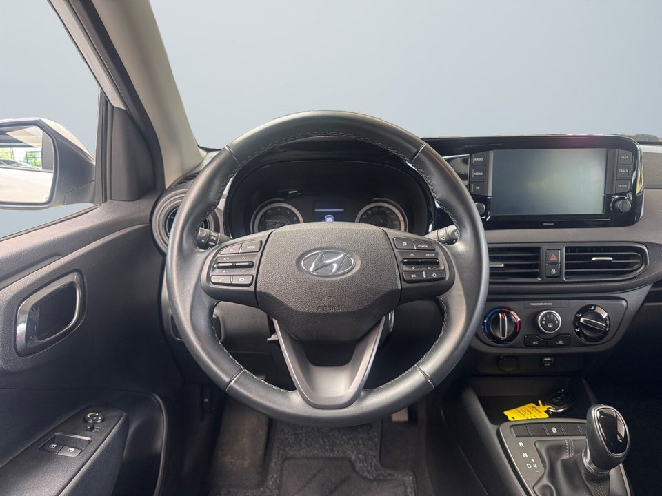 Hyundai i10 1,0 MPi Essential AMT 5d