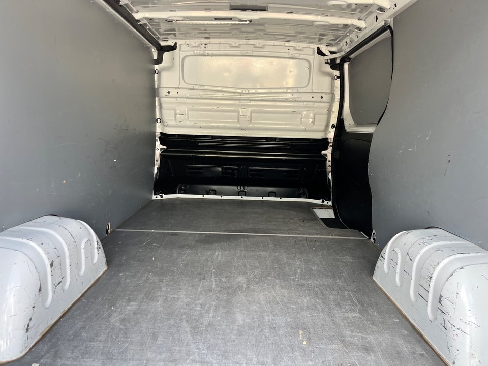 Renault Trafic 2,0 dCi 150 L2H1