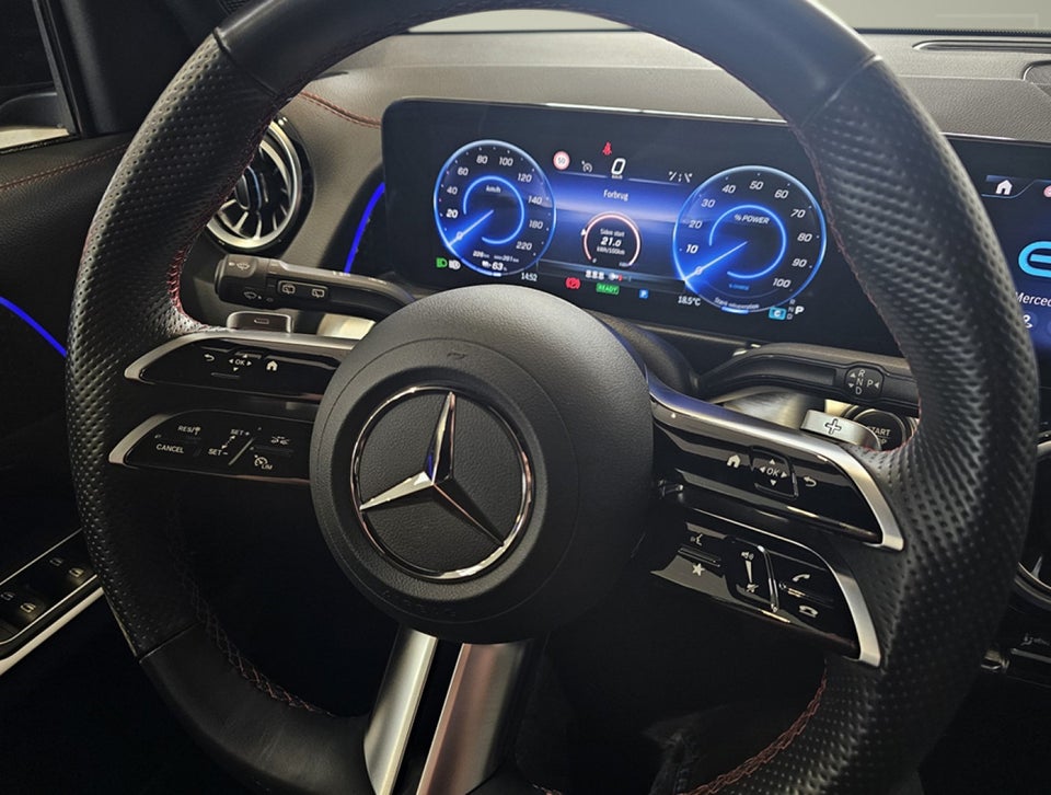 Mercedes EQB300 AMG Line 4Matic 5d