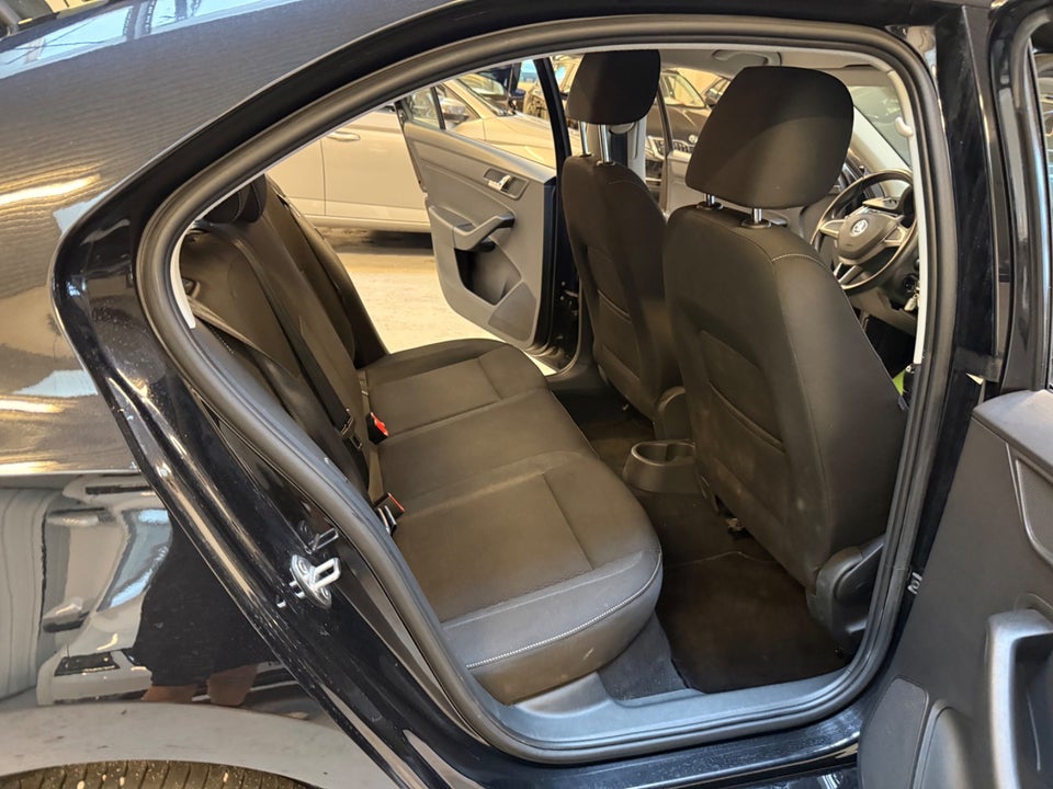 Skoda Rapid 1,2 TSi 90 Ambition 5d