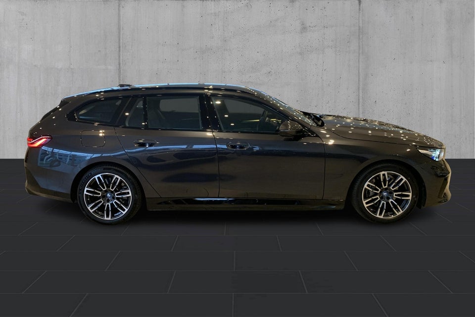 BMW i5 eDrive40 Touring M-Sport 5d