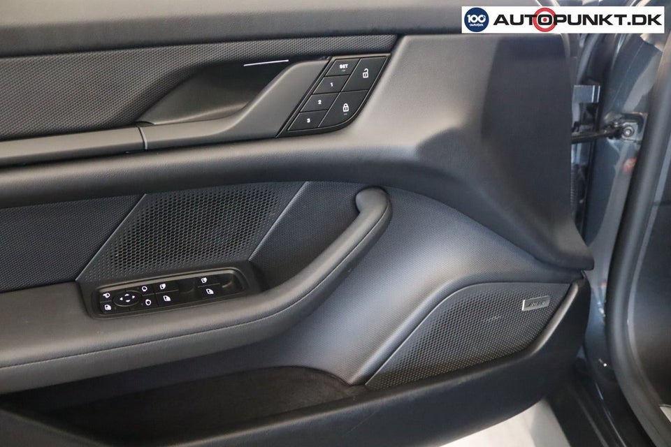 Porsche Taycan 4S Performance+ 4d