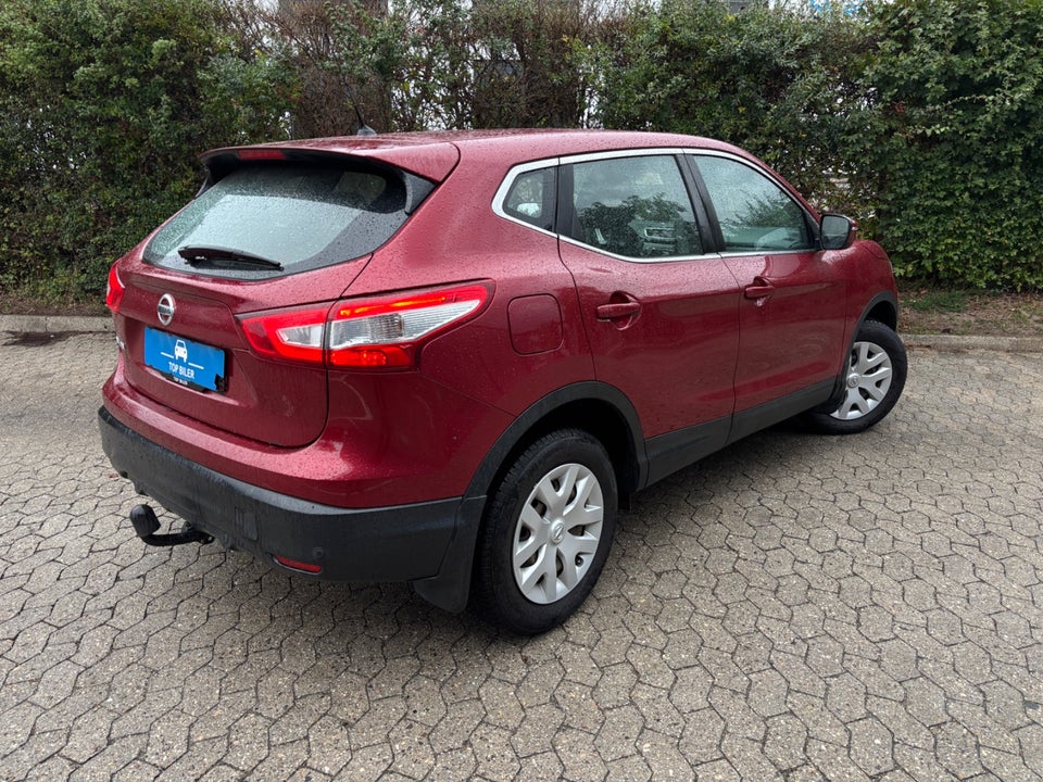 Nissan Qashqai 1,2 Dig-T 115 Acenta Connect 5d