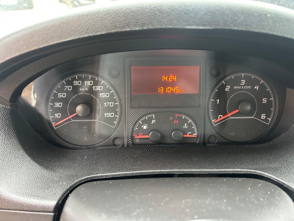 Peugeot Boxer 335 2,2 HDi 130 Ladvogn L3 2d