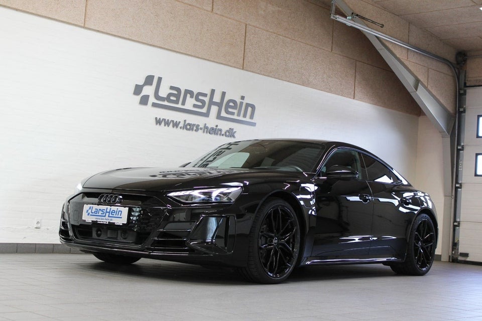 Audi e-tron GT quattro 4d